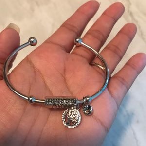 FAMILY cuff bracelet